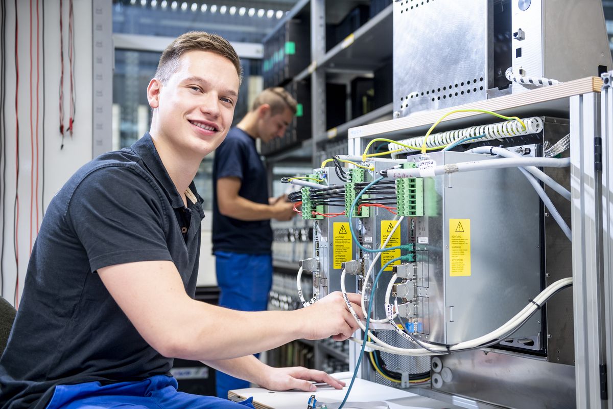 DGUV V3 Prüfung: Sicherheit und Vorschrift für elektrische Betriebsmittel